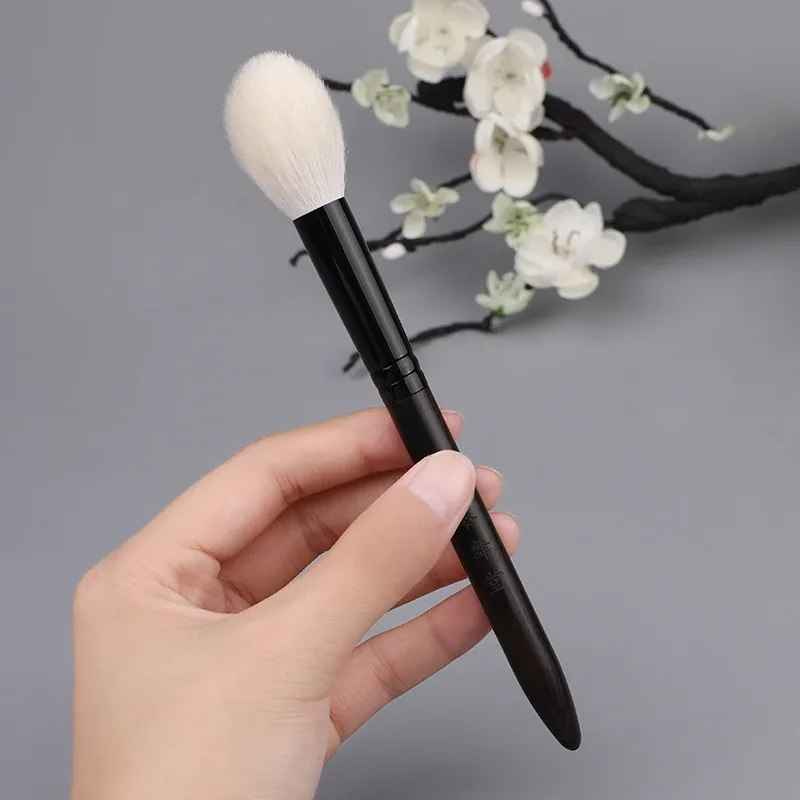 Z183s Kuas Makeup Buatan Tangan Profesional Kuas Highlighter Bulat Rambut Kambing Saikoho Lembut Kuas Make Up Gagang Kayu Hitam