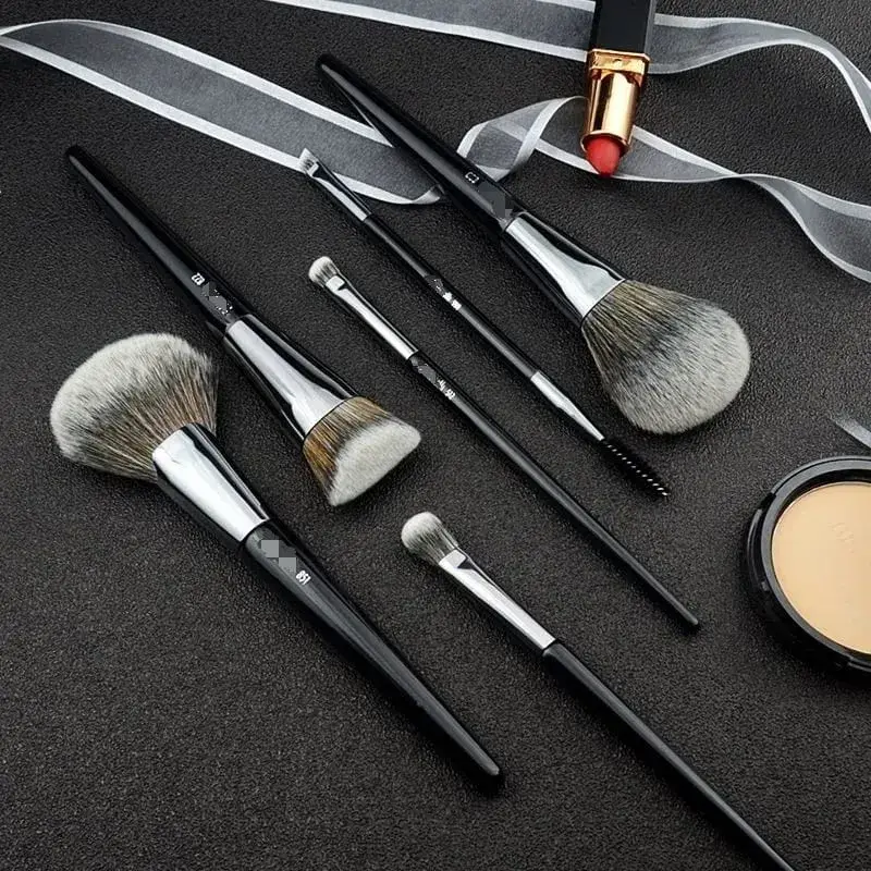 1 Buah Kuas Rias Bedak Kipas Kuas Rias Kontur Bedak Pengaturan Selesai Bronzer Alat Kecantikan Praktis Perona Pipi Profesional