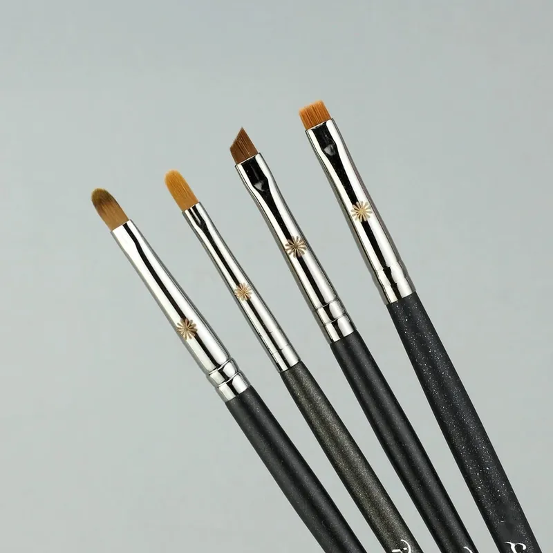1pc Precision Eyeliner Beveled Concealer Mga makeup brush na tapered Eyelid Make up brush Flat liner liquid eyebrow 406 712 722