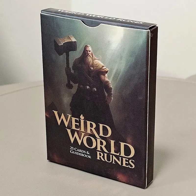 Weird World Runes Deck - 9*6cm 25 Elder Futhark Oracle Card para sa Divination na Naka-print sa 350GSM Double-embossed Cardstock