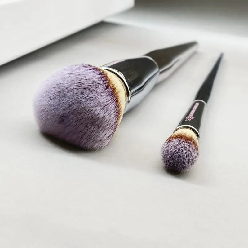 Love Beauty Kuas Rias Sepenuhnya Concealer Pencampur 203 dan Bubuk Mineral Pengilap 206 Kuas Kosmetik Foundation Bulat