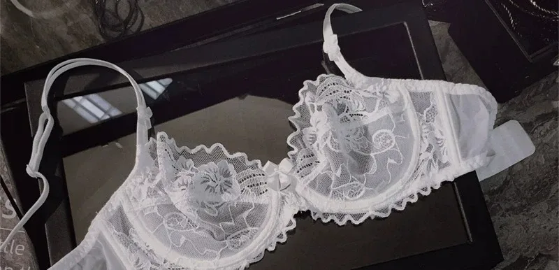 סט חזיית תחרה שקופה במיוחד צרפתית פרספקטיבה יופי גב חזה גדול ממזער צד עיצוב אנטי שקיעה 32-38 סט חזייה