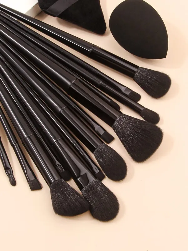13pcs Black Makeup Brush Set Soft Powder Brush Portable+1pcs Triangular Sponge Puff+1pcs Foundation Make-up Sponge Beauty Egg