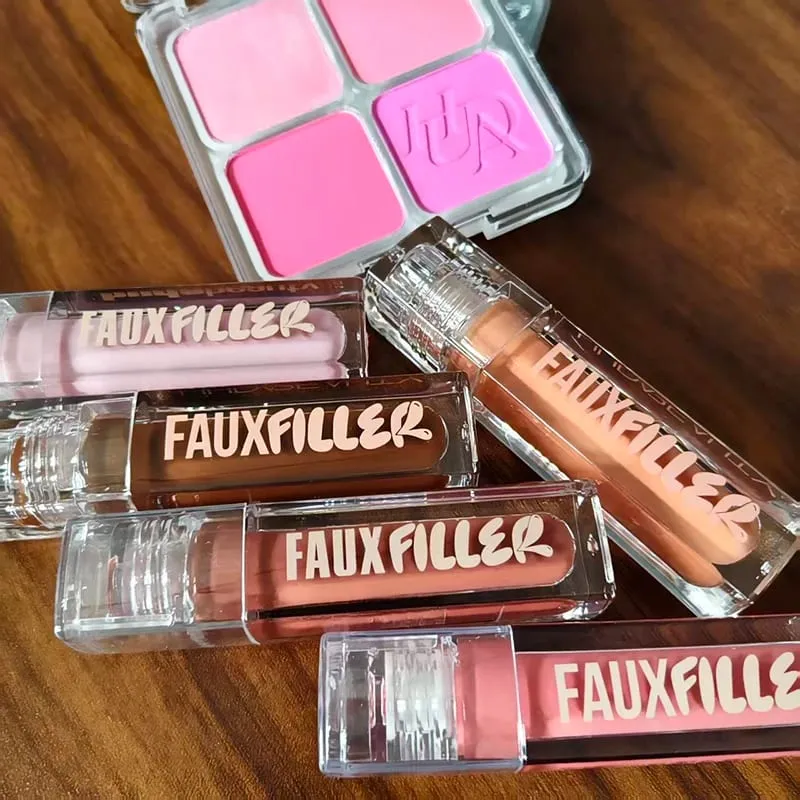 Το δημοφιλές Lip Gloss είναι λείο και εύκολο στην εφαρμογή Ματ αντικολλητικό Cup Powder Is fine and μακράς διαρκείας Μακιγιάζ 4 Color Blusher