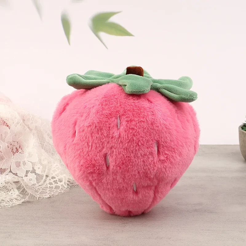 Mainan Bantal Stroberi Super Lembut Kreatif Ringan Boneka Bantal Stroberi Lucu Ornamen Boneka Dekoratif Rumah untuk Hadiah Anak Perempuan
