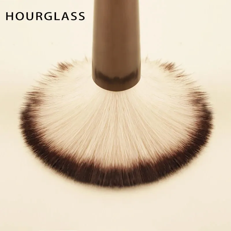 Hourglass Makeup Brush Lahat ng Uri ng Eyeshadow Foundation Concealer Powder Bronzer Blusher Eyeliner Retractable Professional Brushes