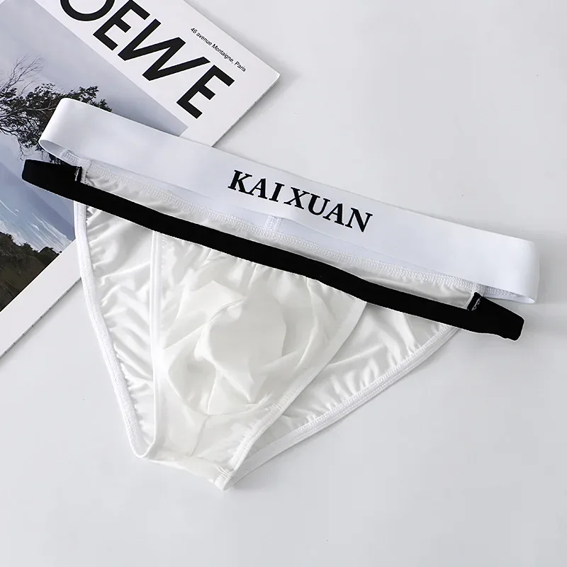 Fashion Men's Underwear Breathable Ice Silk Underpants Soft and Comfortable Briefs