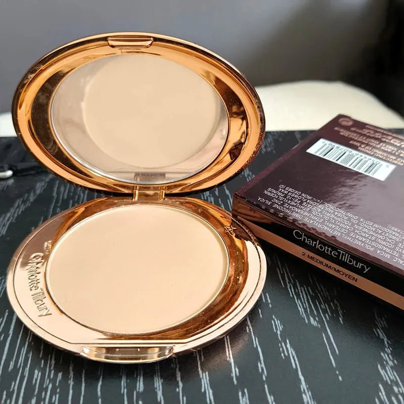 Νέο Charlotte Tilbury Two Color σε σχήμα καρδιάς Powder Blusher Setting Spray Oil Control Powder Blusher Air Cushion Pen Cosmetic