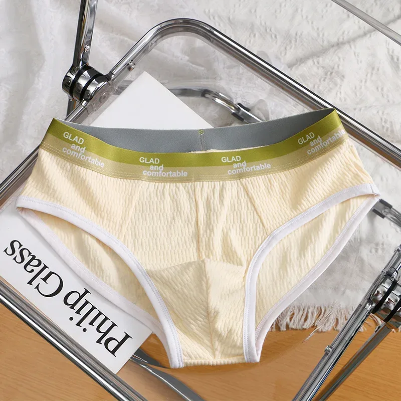 Summer New Men's Solid Color Cotton Briefs, Minimalist Breathable Thin Underwear, Trendy Trunks Male Bikini Underpants