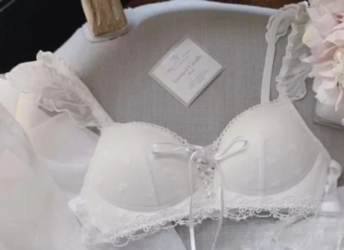 Cute German Style Bralette Set Wireless Lace Training Bra for Teens Sweet First Bra for Small Chest Comfortable Girls Lingerie