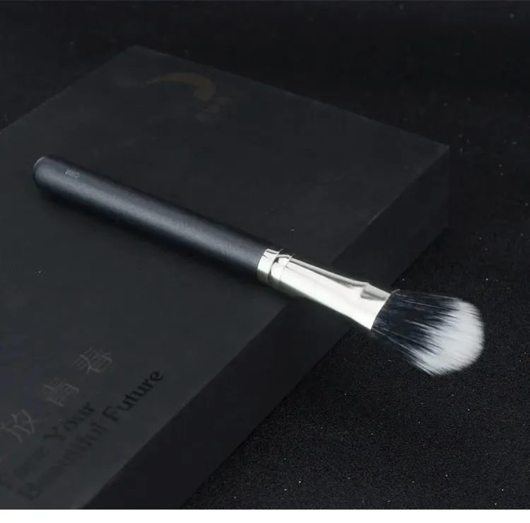 1pc M-serie make-upborstels Poedercontour Oogschaduw Make-upborstel Dierenhaar Houten handvat Hoge kwaliteit cosmetisch hulpmiddel Kunstenaar