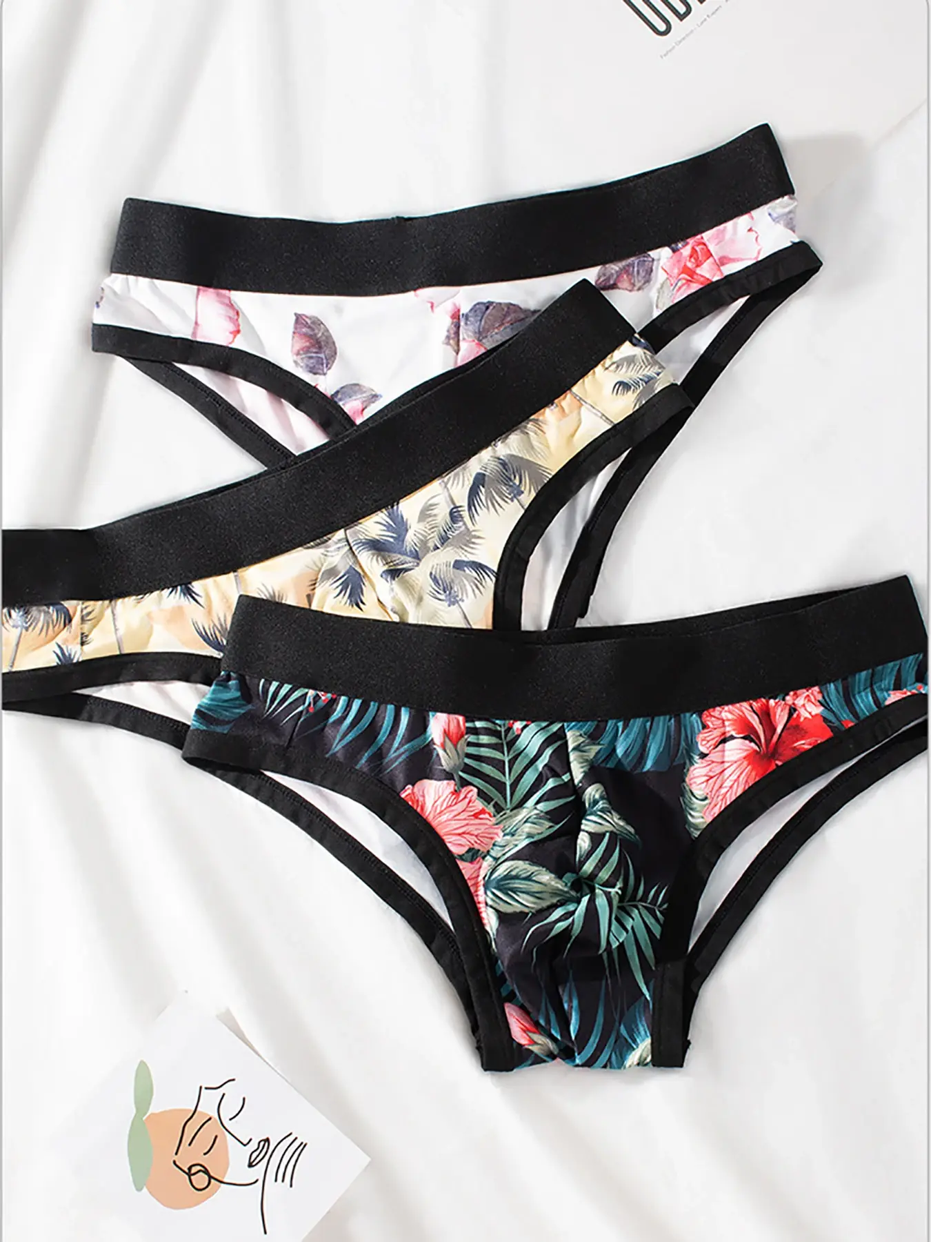3PCS Men's Underwear Trend Printed Ice Silk Men's Triangle Briefs New Fashion Printed Triangle Briefs Comfortable Briefs