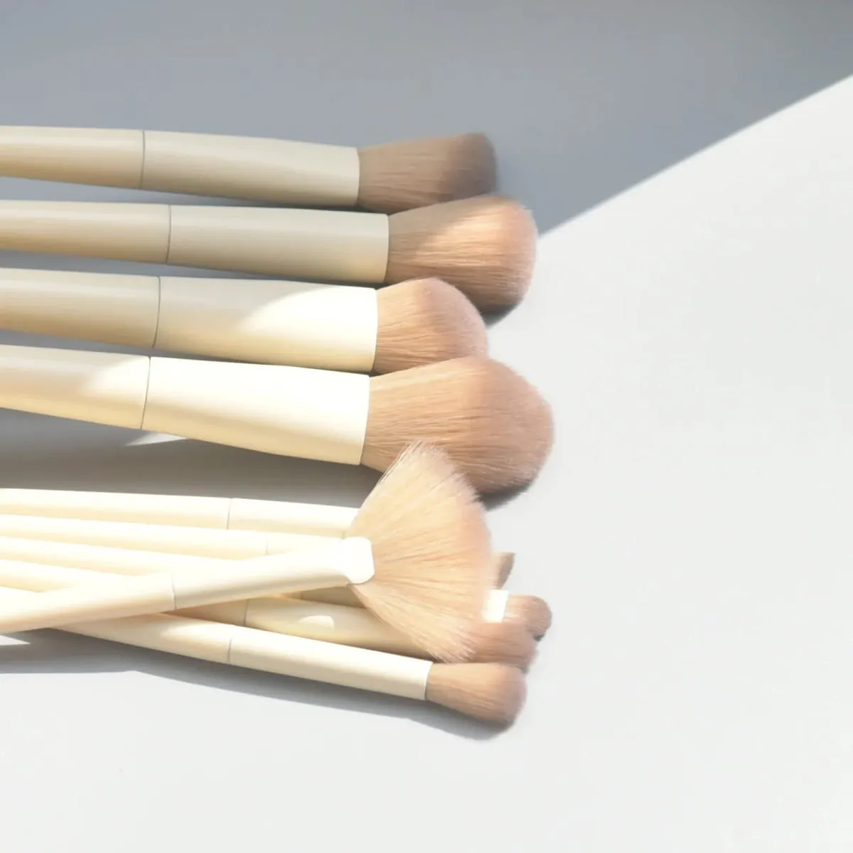 Soft Fluffy Makeup Brushes Set Eye Shadow Foundation Women Cosmetic Powder Blush Blending Beauty Make Up beauty Tool