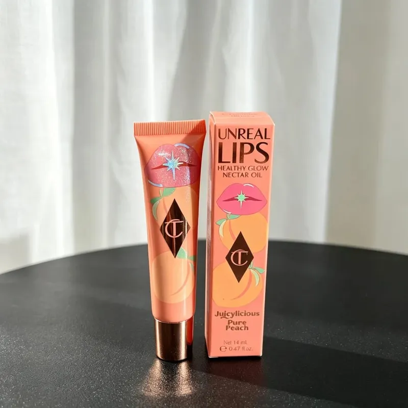 Charlotte Tilbury Lip Gloss Ενυδατικό Ενυδατικό Μεταξένιο Απολέπιση Μεγάλης διάρκειας Απόκρυψη Καθημερινά Καλλυντικά με Συσκευασία