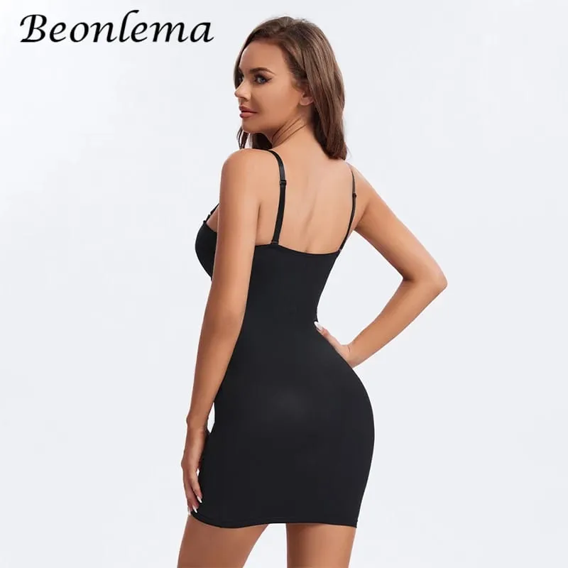 שמלת Bodycon קצרה ללא משענת סקיני רצועות מוצקות קז'ואל סקסית ללא שרוולים קיץ גבוהה מותן מועדון מיני שמלות דקות נשים בייסיק