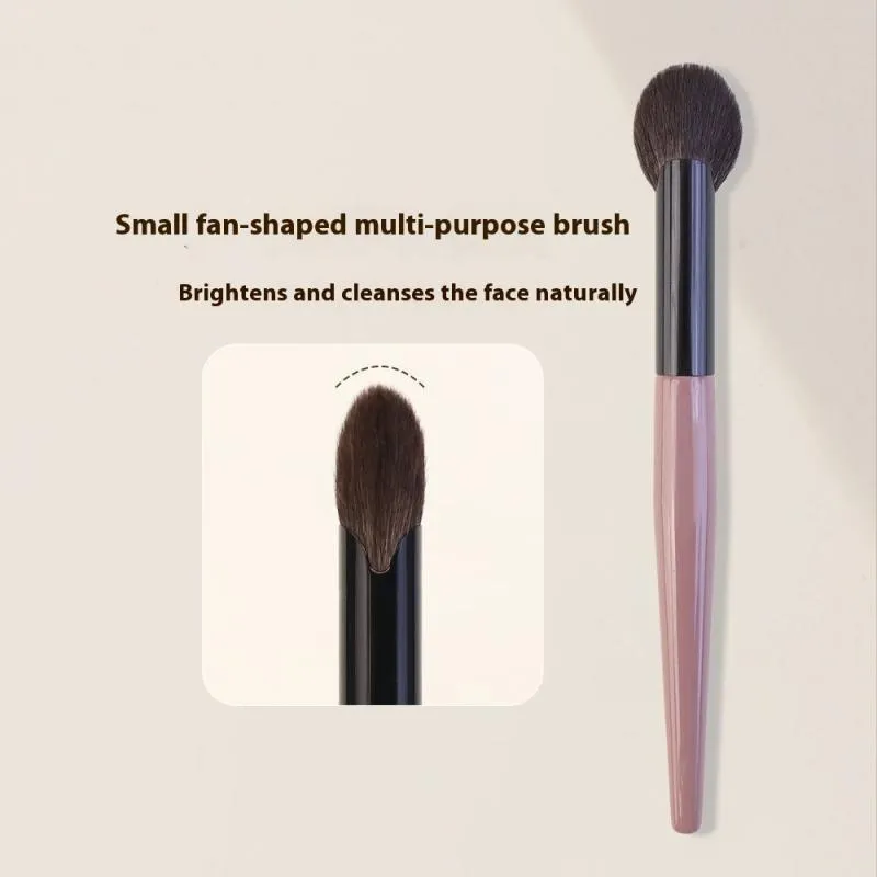 【1 st Liten fläktform Blusher Brush Powder Blush Cream Liquid Blush Makeup Borstar Exakt Blush Brush Makeup Tools】
