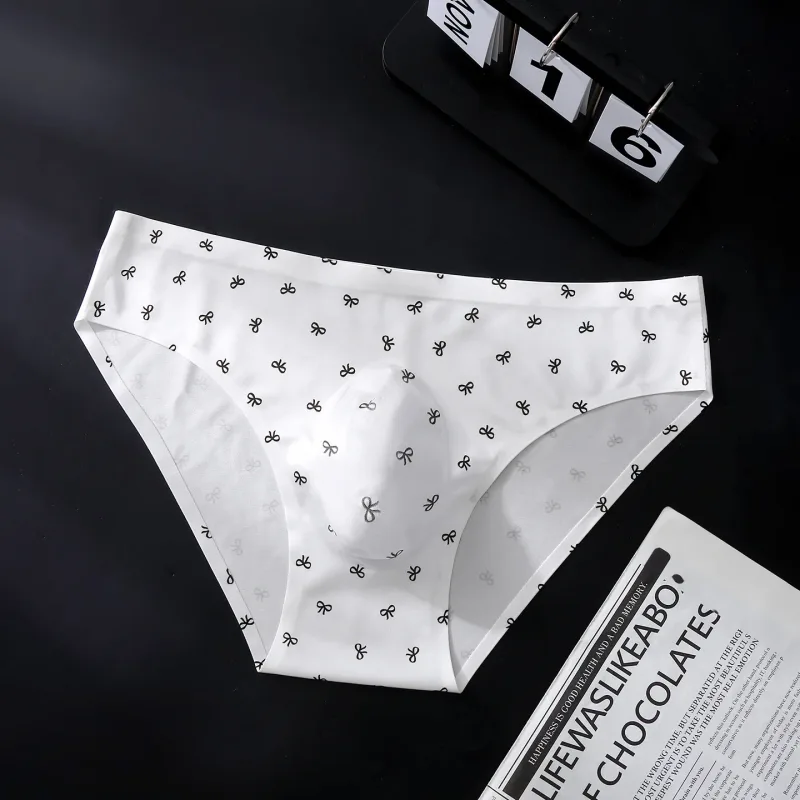 Male Seamless Ice Silk Briefs Cute Heart Bowknot Print 3D Molded Pouch Low Rise Soft Breathable Men Underpants