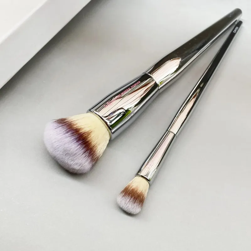 Love Beauty Kuas Rias Sepenuhnya Concealer Pencampur 203 dan Bubuk Mineral Pengilap 206 Kuas Kosmetik Foundation Bulat