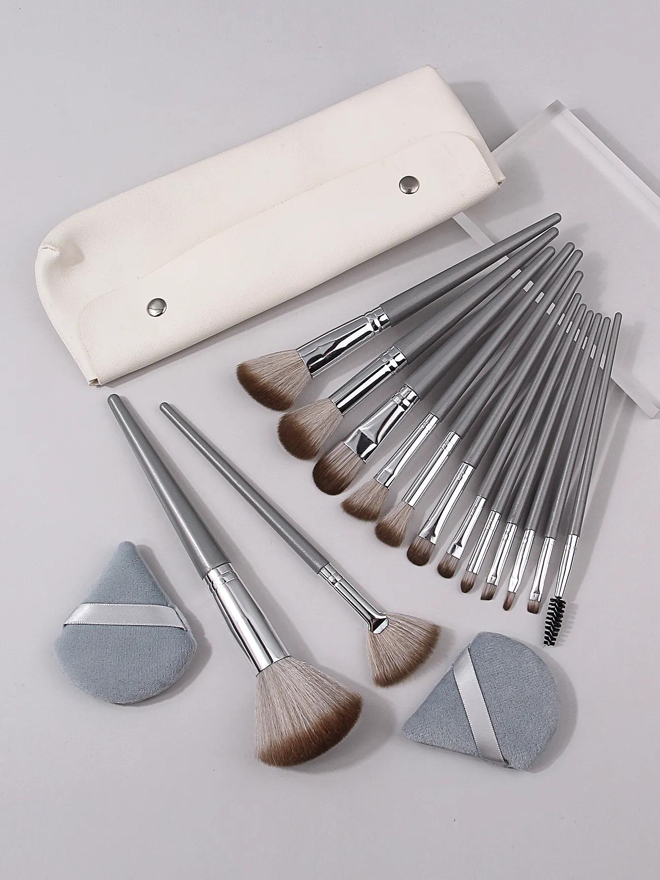 17-delige make-upborstelset Zacht pluizig professioneel cosmetisch foundationpoeder Oogschaduw Kabuki Blending Make-upborstel Beauty Tool