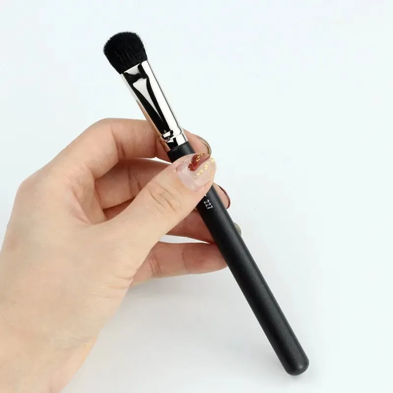1pc M-serie make-upborstels Poedercontour Oogschaduw Make-upborstel Dierenhaar Houten handvat Hoge kwaliteit cosmetisch hulpmiddel Kunstenaar