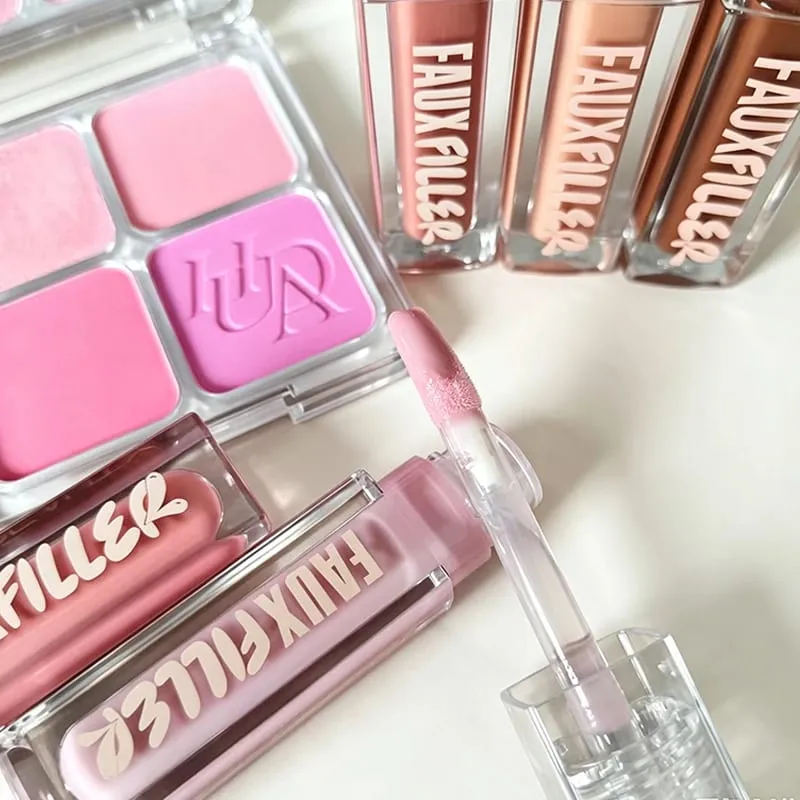 Το δημοφιλές Lip Gloss είναι λείο και εύκολο στην εφαρμογή Ματ αντικολλητικό Cup Powder Is fine and μακράς διαρκείας Μακιγιάζ 4 Color Blusher