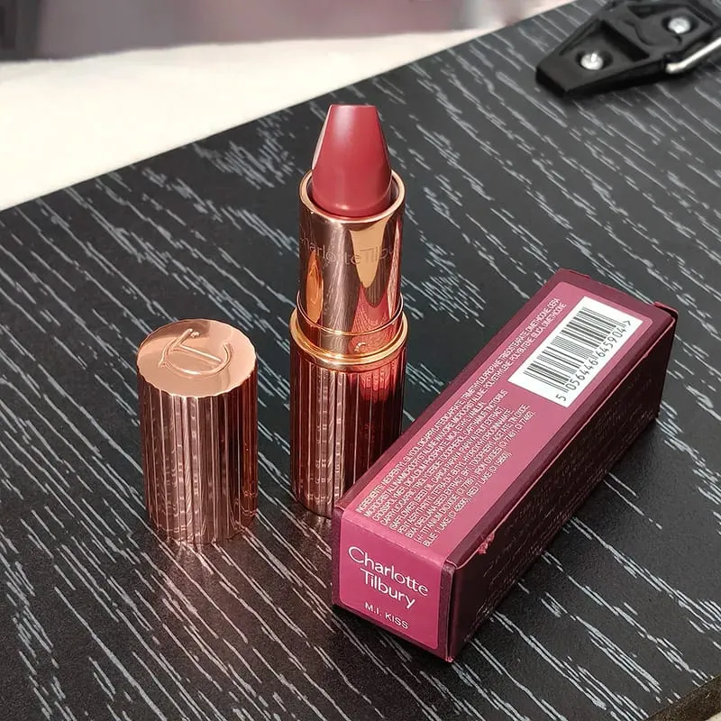 Νέο Charlotte Tilbury Two Color σε σχήμα καρδιάς Powder Blusher Setting Spray Oil Control Powder Blusher Air Cushion Pen Cosmetic
