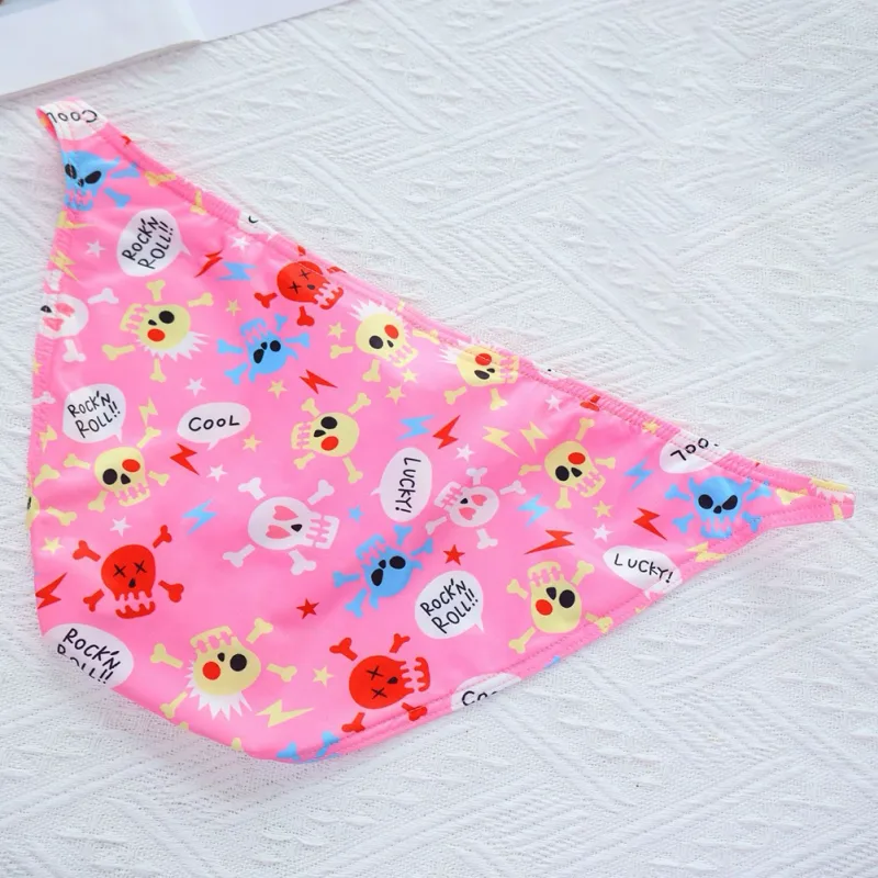 Men\'s Low Rise Underwear Briefs with Big Bulge Pouch and Skull Print Design Comfortable Stretch Fabric for Daily Wear