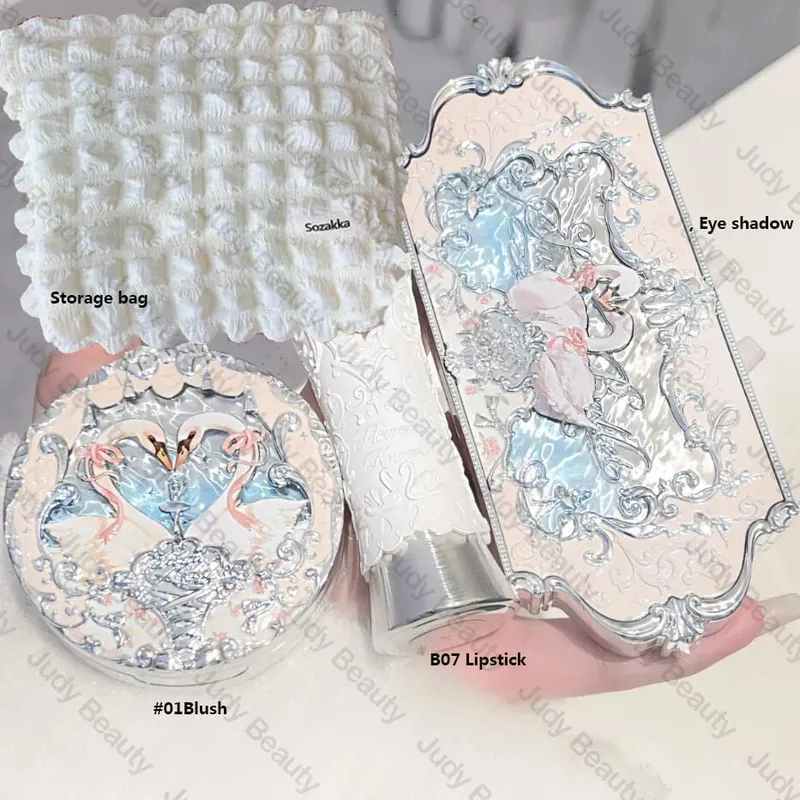 Makeup Flower Knows Set Shell Pearl Series Six Color Eyeshadow Palette Ανάγλυφο Blusher Shine Κιτ κραγιόν με τσάντα όλα μέσα