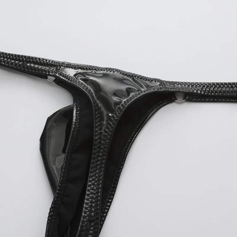 1pc masculino cintura de couro brilhante com anel de metal g-strings tangas gay bulge bolsa cintura baixa elástico roupa interior bunda-expondo sexy