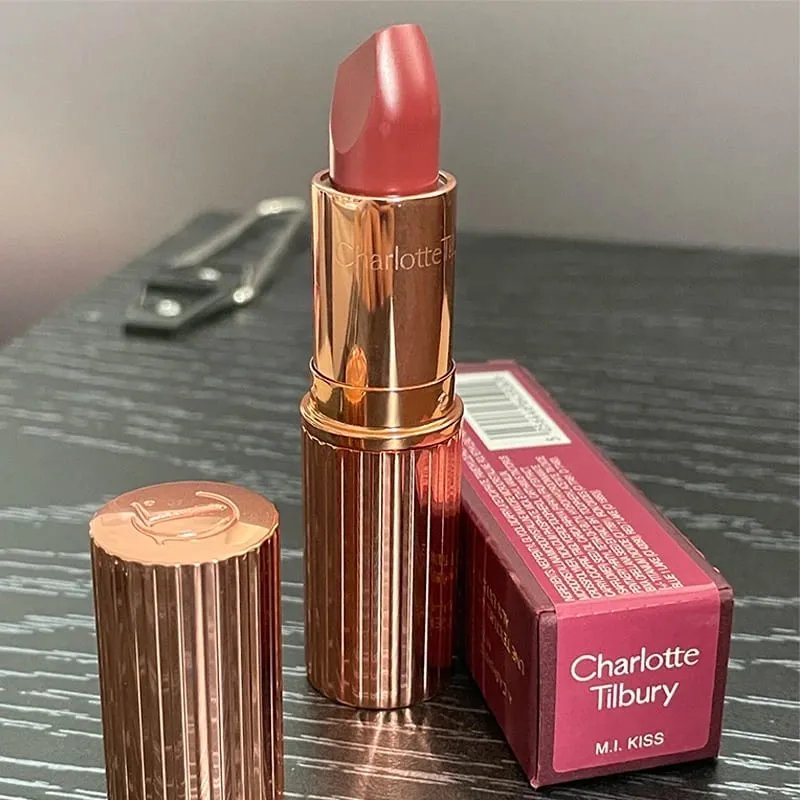 Set Rias CT Terlaris Palet Eyeshadow Empat Warna Bedak Pengaturan Matte Kosmetik Lipstik Kelas Atas Efek Concealer Wajah