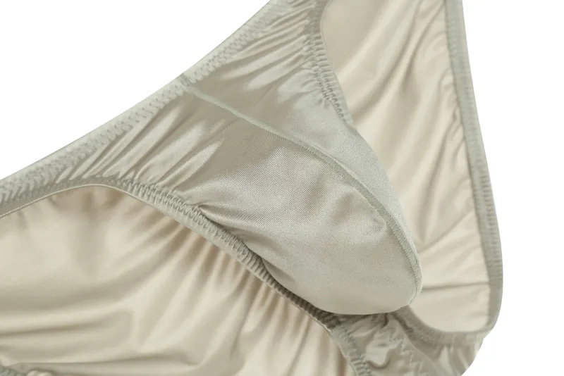 Men's Low Rise Gym Briefs Smooth Satin Sport Training Underwear Bodybuilding Ultra Thin Quick Dry Fitness Workout Butt-lifting