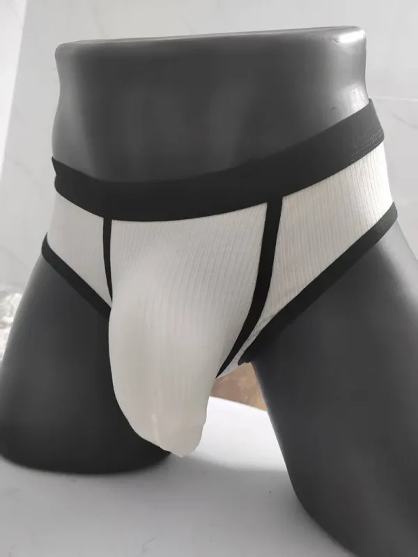 Men's Briefs with Large Pockets Are Very Sexy. Large-space Sports Underwear for Men