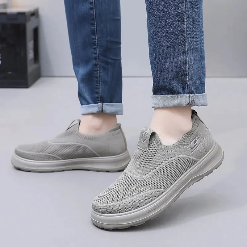 Men's Breathable Mesh Sneakers Lightweight Knit Upper Comfortable Soft Sole Non-slip Casual Walking Shoes Fashion Versatile