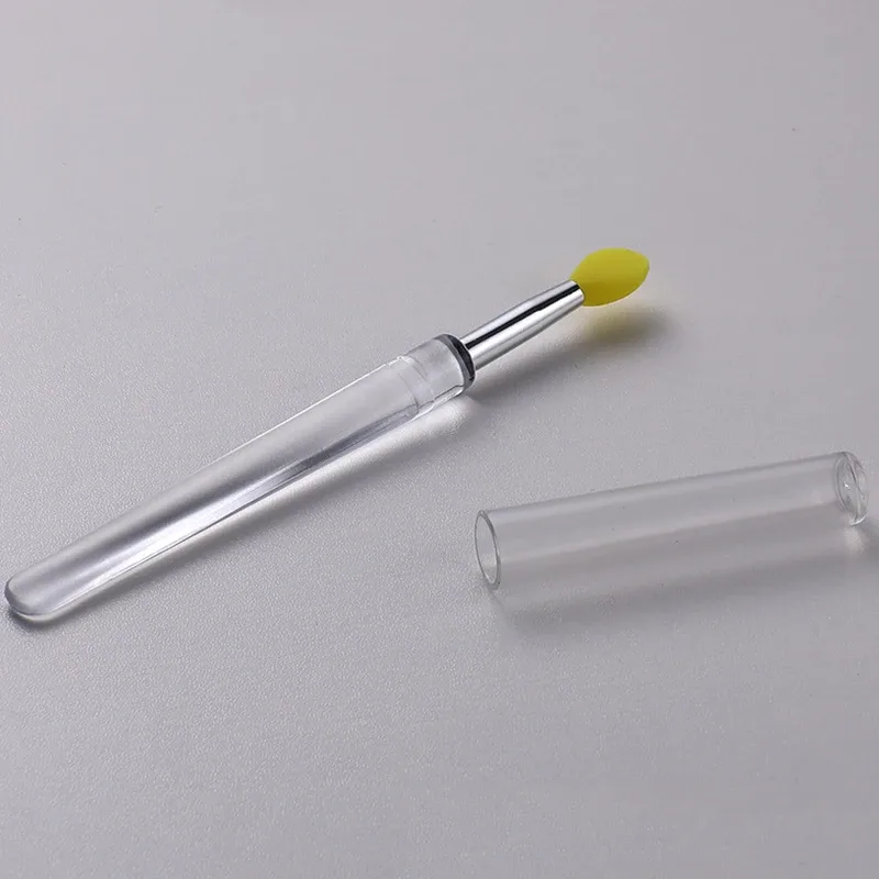 Kuas Bibir Silikon dengan Penutup Lembut Multifungsi Aplikator Masker Bibir Lipstik Lipgloss Kuas Rias Perjalanan Portabel Dapat Digunakan Kembali