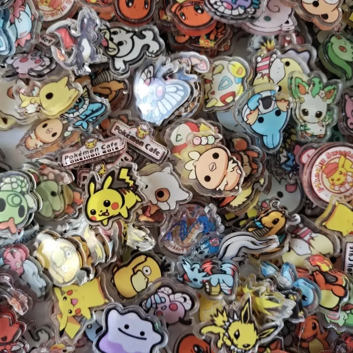 Pikachu 2cm Pokémon peripheral acrylic DIY flow linen accessories piece of rocker handmade diy jewelry
