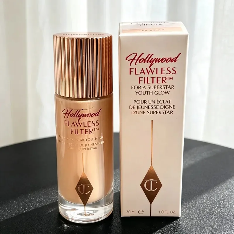 Charlotte Tilbury Cosmetics Flawless Liquid Highlighter Ενυδατώνει την επιδερμίδα Πολυτελής Παλέτα Σατέν-ματ Shimmer Μεταλλικά φινιρίσματα