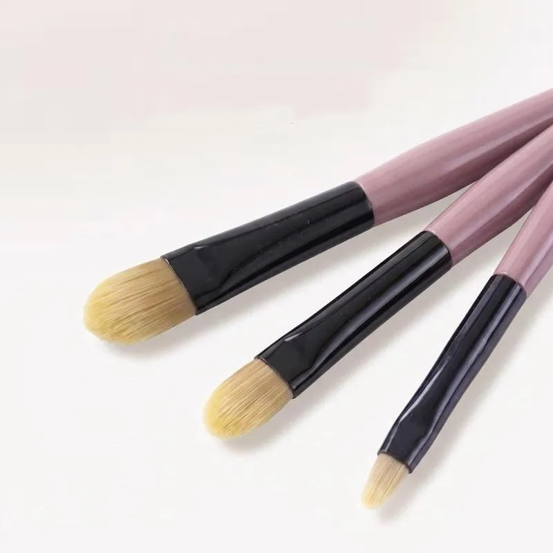 1/3 Buah Kuas Concealer Foundation Ultra-tipis Kuas Rias Wajah Kuas Kontur Alat Rias Wajah — image 2