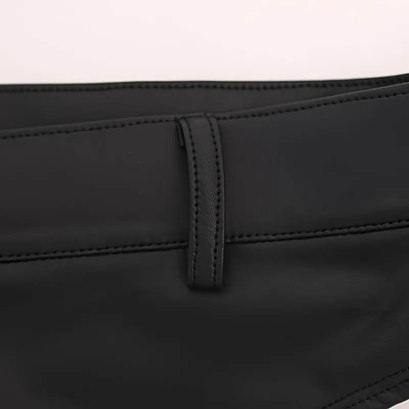 Men Faux Leather Shorts Thongs Button T Crotch Low Rise Very Hot Lingerie Sissy G-String T-Back Brief Underwear Men's Clothing