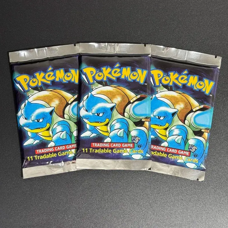 1ST Edition Base Set 1999 Booster Pack TCG Base Set Απεριόριστες κάρτες παιχνιδιών Pokemon Charizard Blastoise Venusaur PTCG Collectible