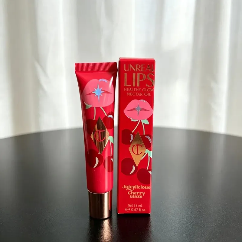 Charlotte Tilbury Lip Gloss Ενυδατικό Ενυδατικό Μεταξένιο Απολέπιση Μεγάλης διάρκειας Απόκρυψη Καθημερινά Καλλυντικά με Συσκευασία