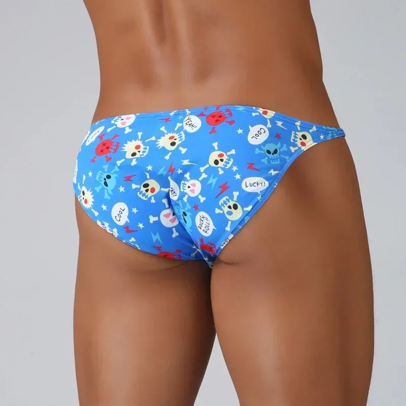 Men's Sexy Swim Briefs Maillot De Bain Bikini Swimsuit With Cool Funny Skull Print for Surf Beachwear Swimming Trunks