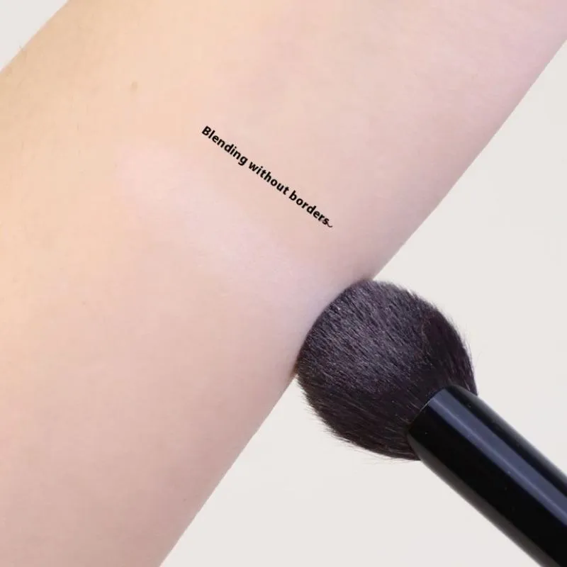 【1 st Liten fläktform Blusher Brush Powder Blush Cream Liquid Blush Makeup Borstar Exakt Blush Brush Makeup Tools】