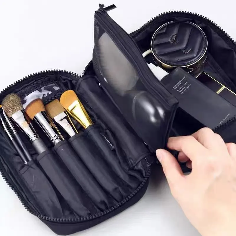 PA CARRIER COMBO POUCH Zwart en zilver make-upborstels en cosmetica opbergtas voor op reis