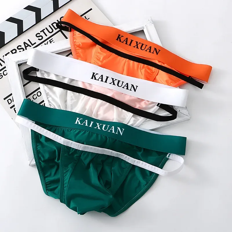 Fashion Men's Underwear Breathable Ice Silk Underpants Soft and Comfortable Briefs