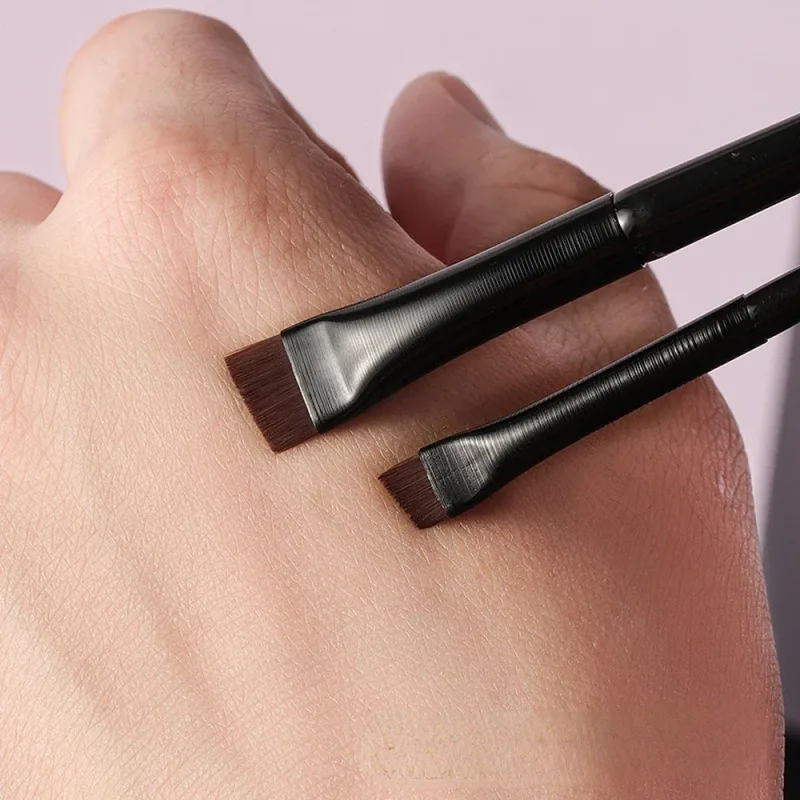 Kuas Rias untuk Wanita Kuas Kontur Alis Pisau Halus Datar Kuas Eyeliner Alat Kecantikan Kosmetik Alis Liner Profesional