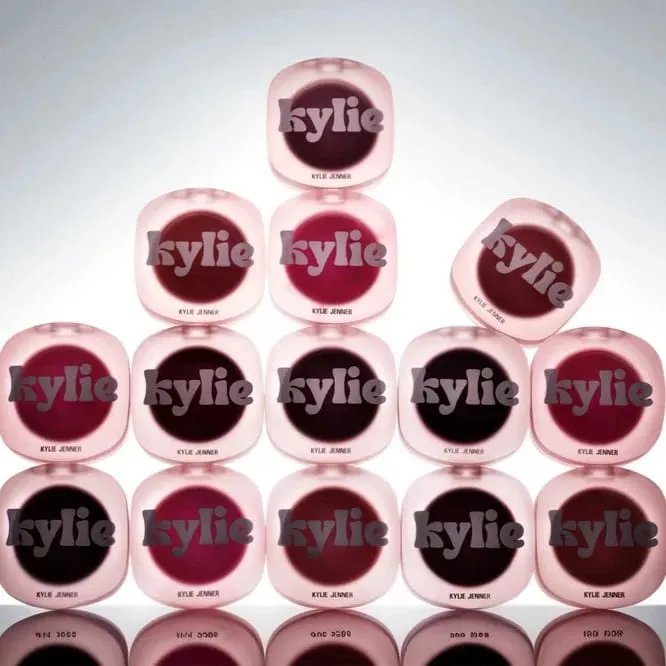 Kylie Glow Balm Multi-guna Krim Perona Pipi Dewy Pewarna Pipi Pelembab Wajah Stabilo Cahaya Alami Perona Pipi Kosmetik Rias untuk Wanita