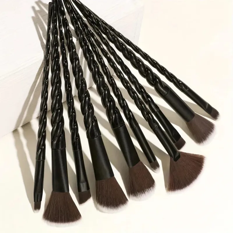 Πολύχρωμο σετ πινέλων μακιγιάζ 10 τεμαχίων Concealer πινέλα με κρυστάλλινη λαβή Εργαλεία καλλυντικών ομορφιάς Εργαλεία μακιγιάζ