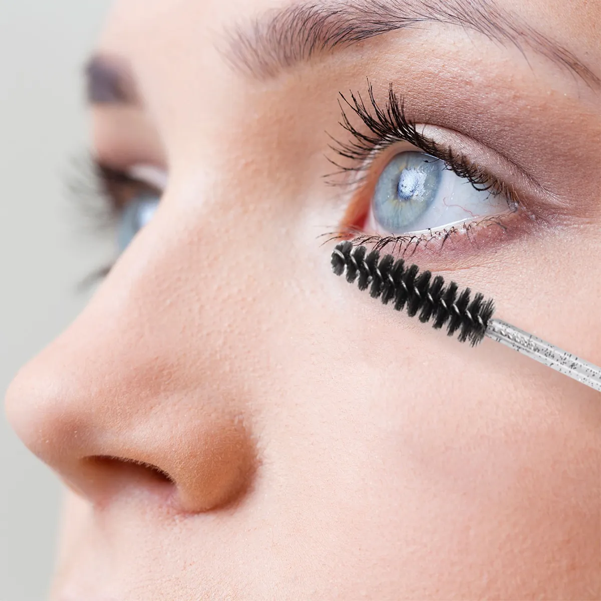 500Pcs Eyelash Brushes Eyelashes Extension Brush Mascara Wands Applicators Makeup Accessories Para sa Eyelashes Eyebrows Wholesaler