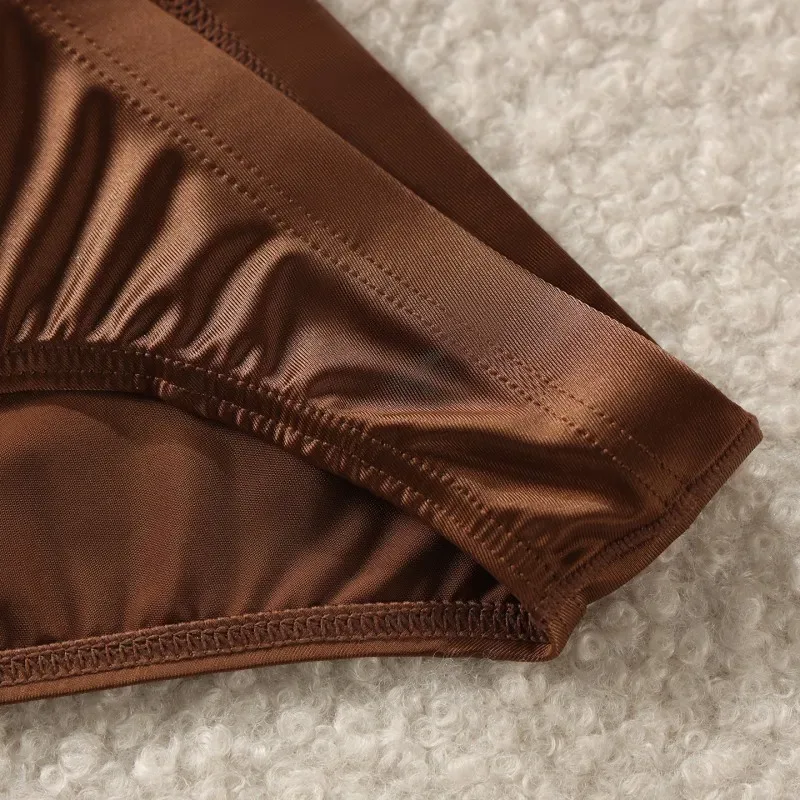 Men Solid Briefs Underwear Man Sexy Glossy Underpants Cuecas Calzoncillos Ropa Interior Hombre Slips Male Pouch Panties