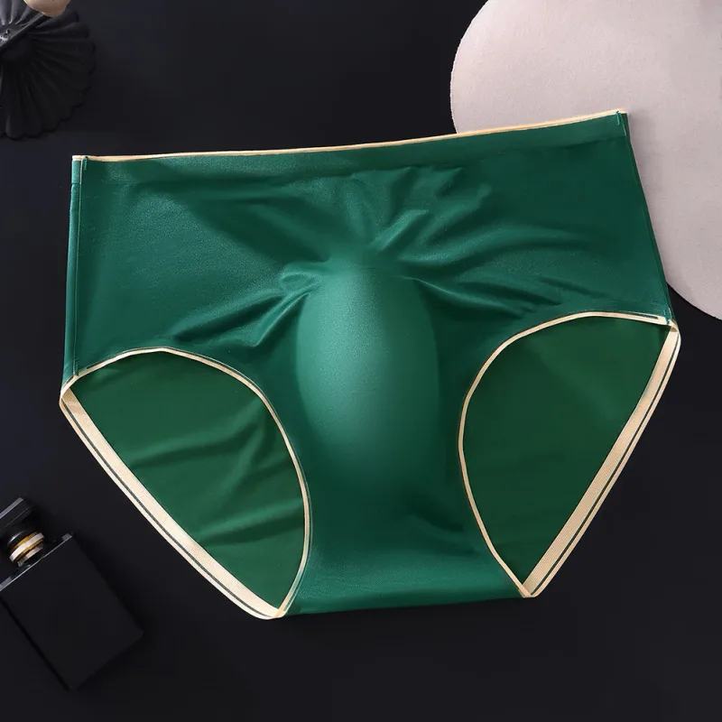 White Men Briefs Stylish Low Waist Panties Briefs 50 Polyamide 50 Spandex Solid Pattern Design Breathable Fabric